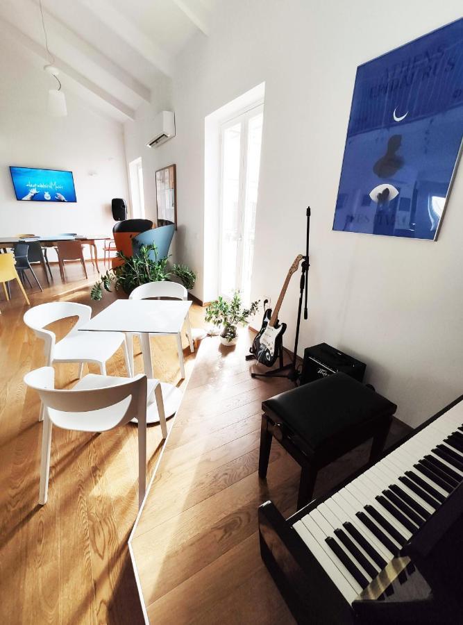 Tric Trac Hostel 나폴리 외부 사진