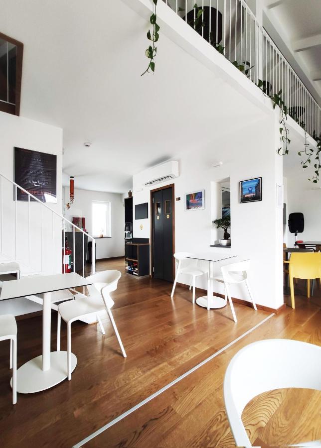 Tric Trac Hostel 나폴리 외부 사진