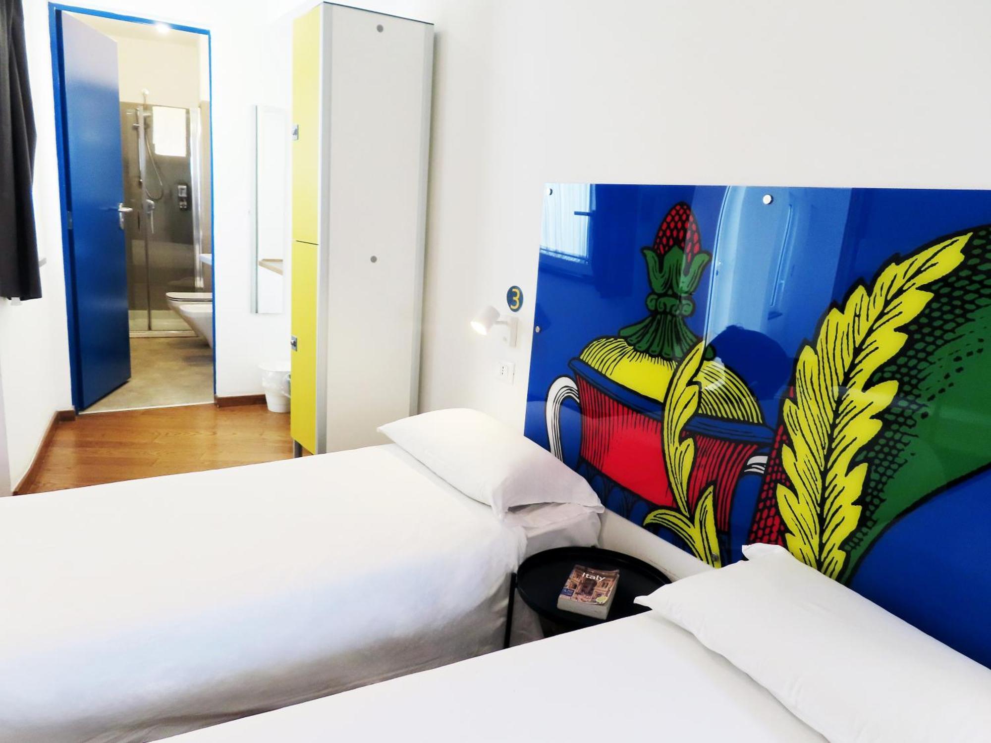 Tric Trac Hostel 나폴리 외부 사진