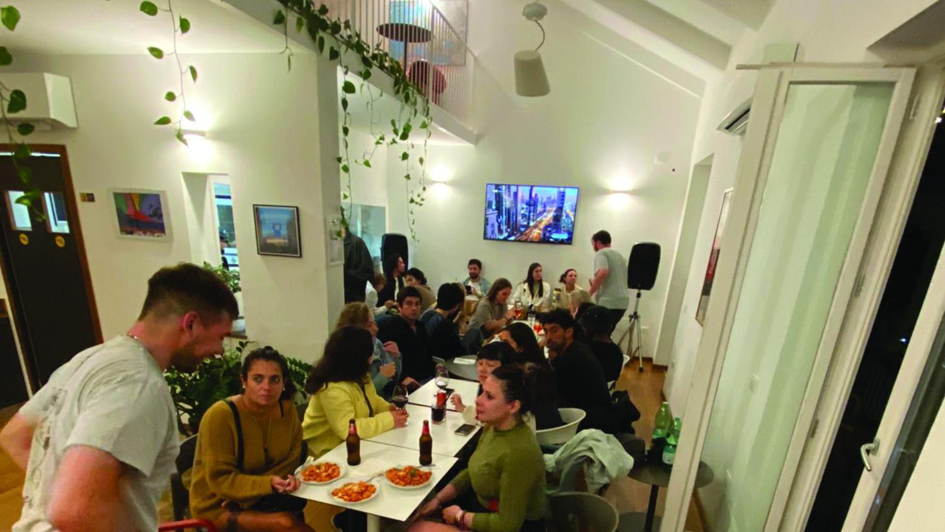 Tric Trac Hostel 나폴리 외부 사진