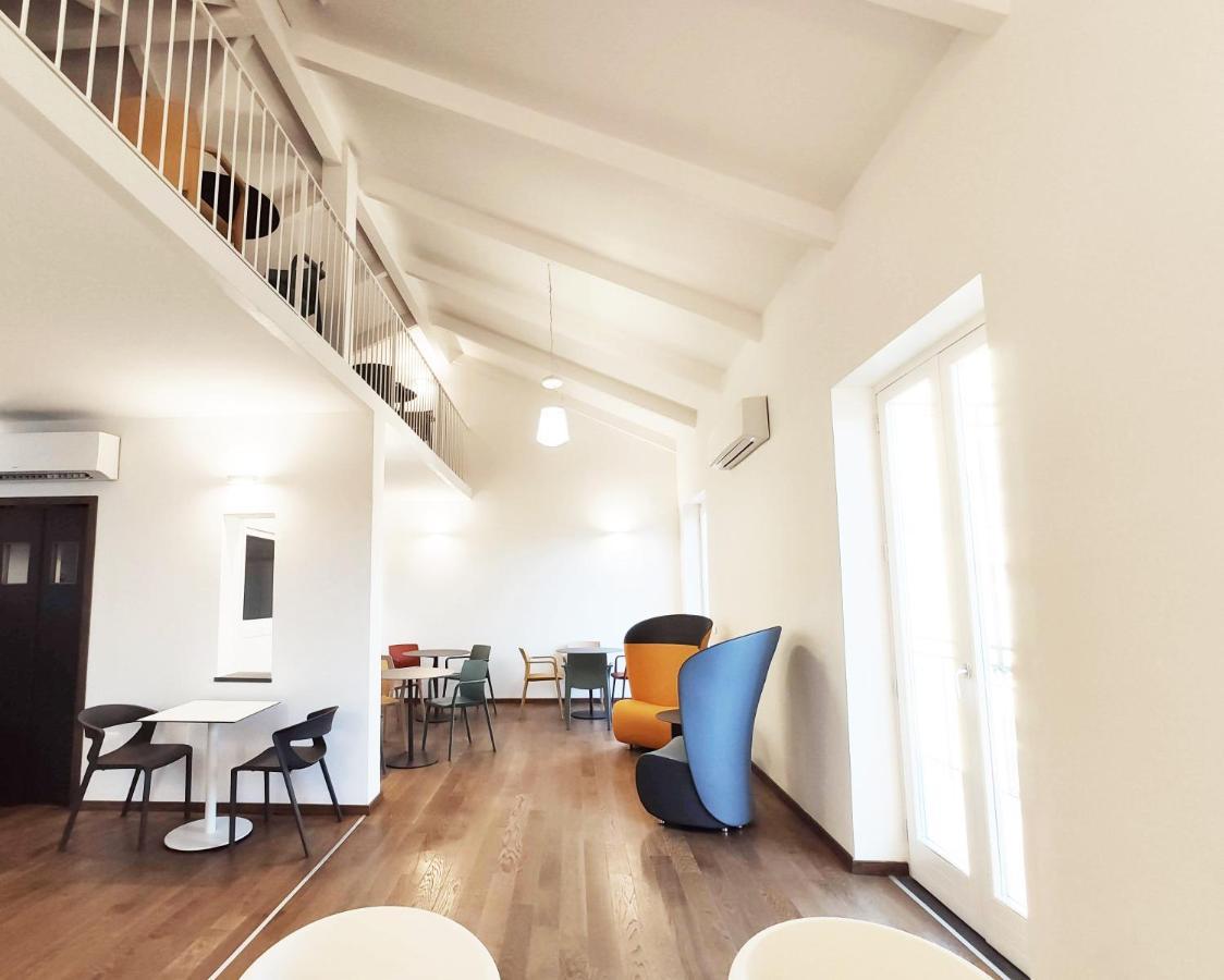 Tric Trac Hostel 나폴리 외부 사진