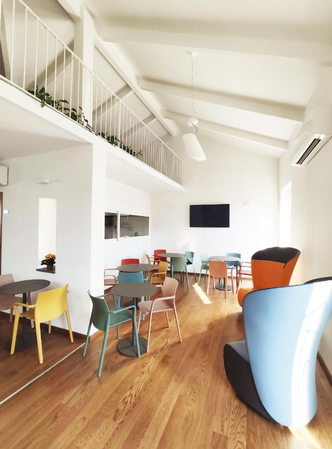 Tric Trac Hostel 나폴리 외부 사진